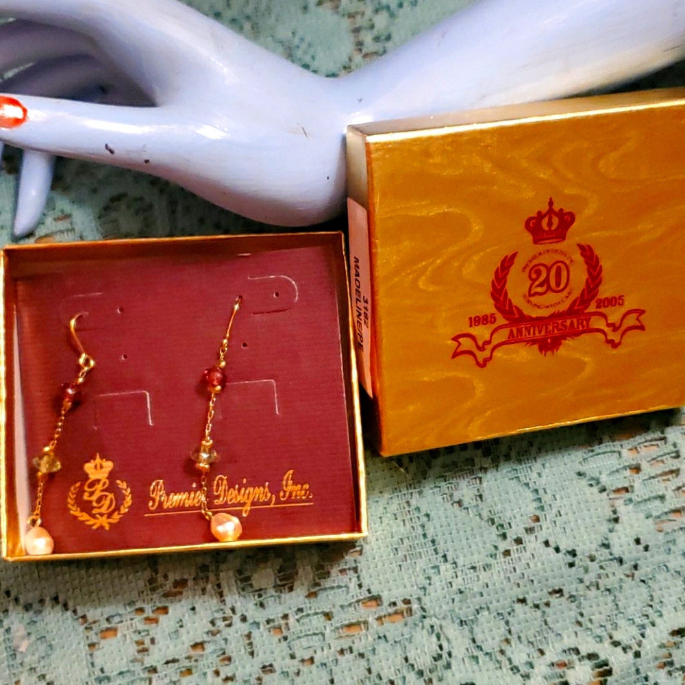 Premier designs pearl earrings